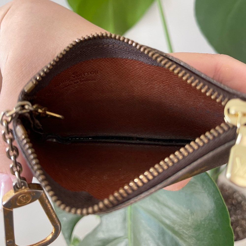 Louis Vuitton Vintage Monogram keypouch - Picture 8 of 12